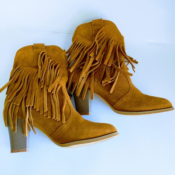 Miss & Mr. Foot Women's Fringe Suede Ankle Boots - Picture 6 of 14